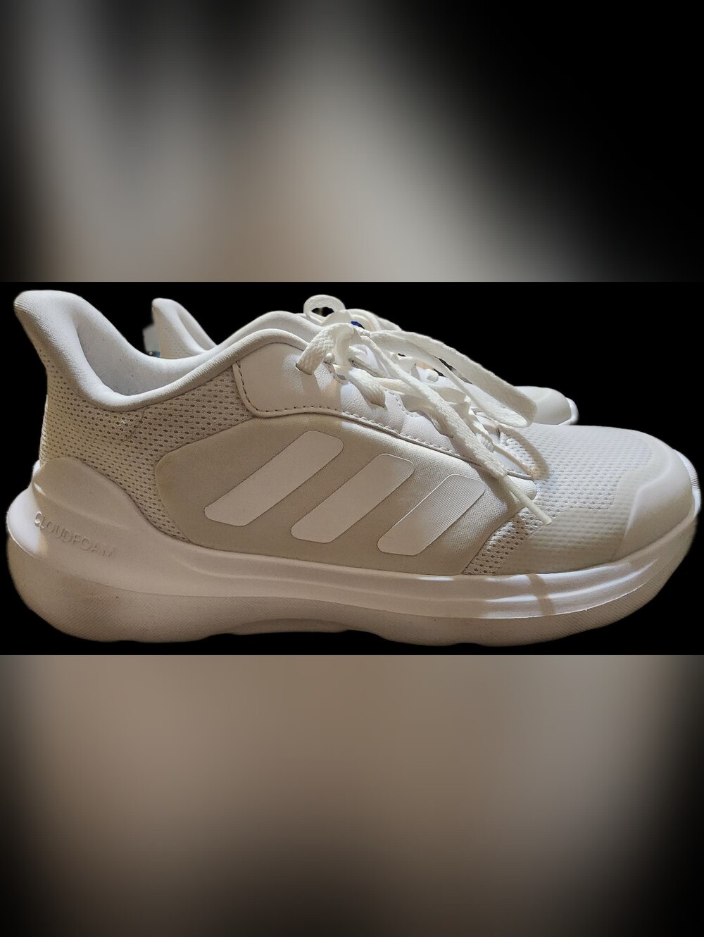Adidas  All White Youth Size 7Y Sneaker - Picture 2 of 8